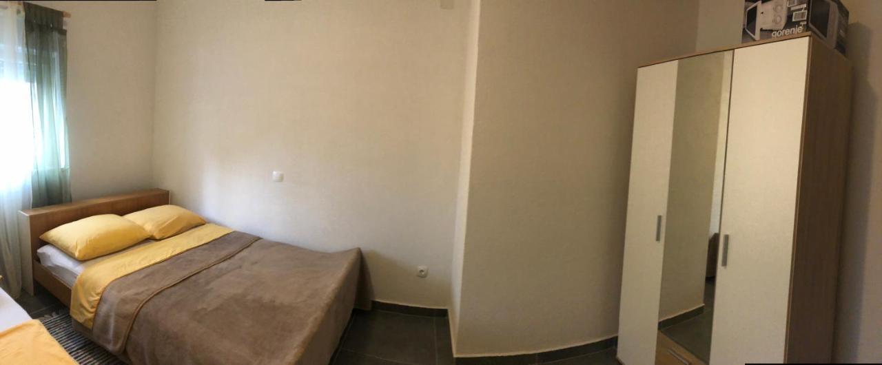 Apartmani Janja Starigrad Paklenica Buitenkant foto
