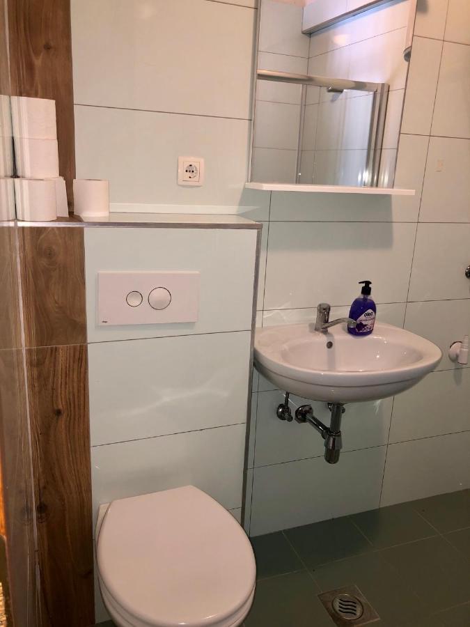 Apartmani Janja Starigrad Paklenica Buitenkant foto