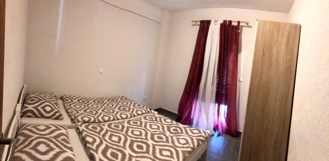 Apartmani Janja Starigrad Paklenica Buitenkant foto