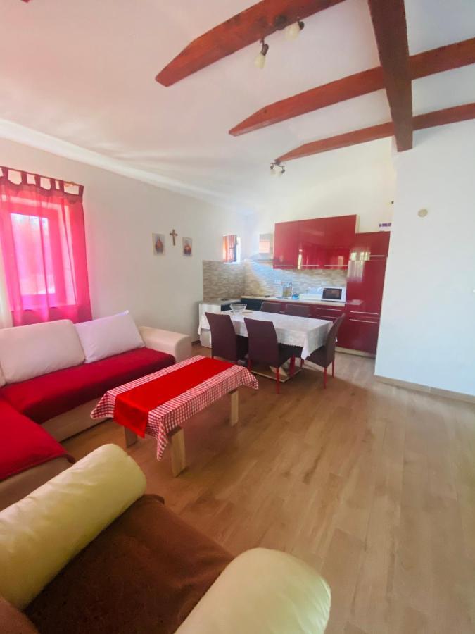 Apartmani Janja Starigrad Paklenica Buitenkant foto