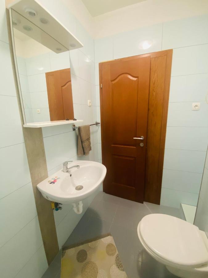 Apartmani Janja Starigrad Paklenica Buitenkant foto