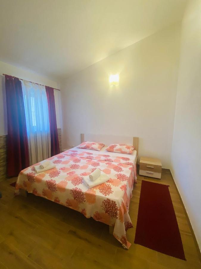 Apartmani Janja Starigrad Paklenica Buitenkant foto
